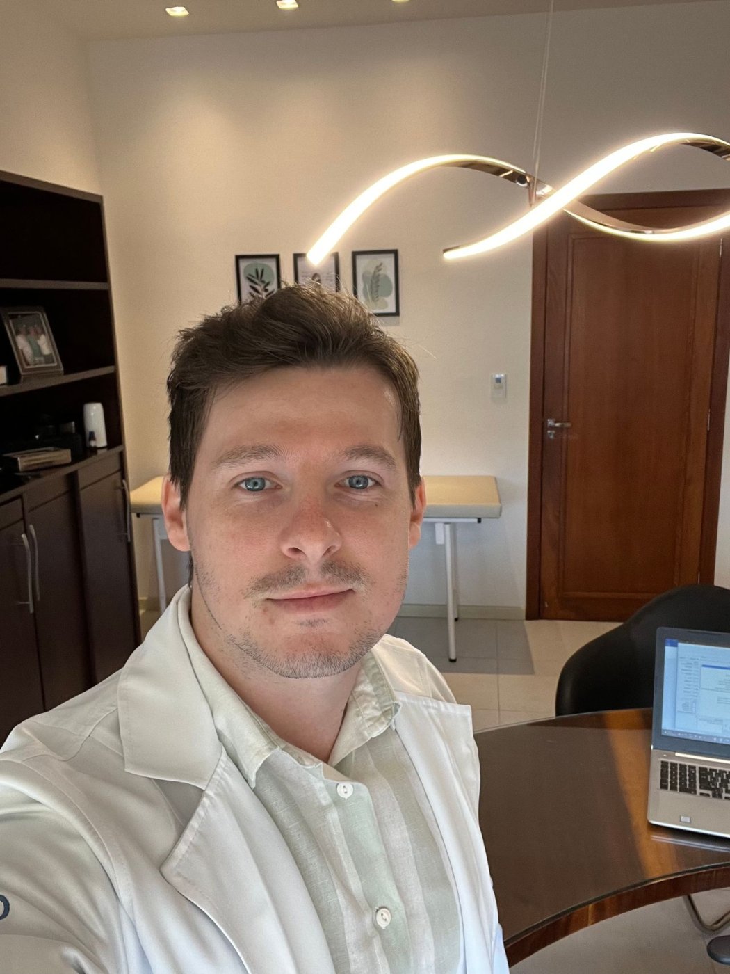 Dr. Guilherme Laporti Brandão