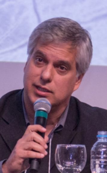 Dr. Marcio Studart