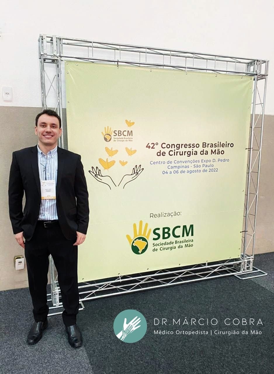 Dr. Marcio Cobra .