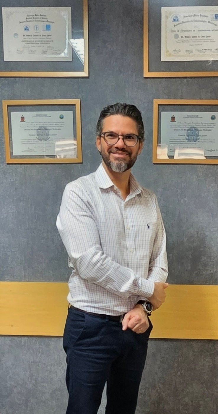 Dr. Domício Antônio Da Costa Júnior