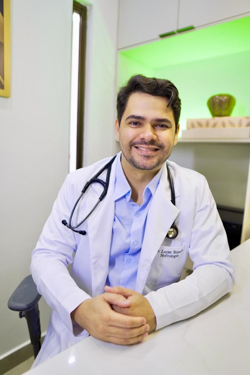 Dr. Lucas Teixeira