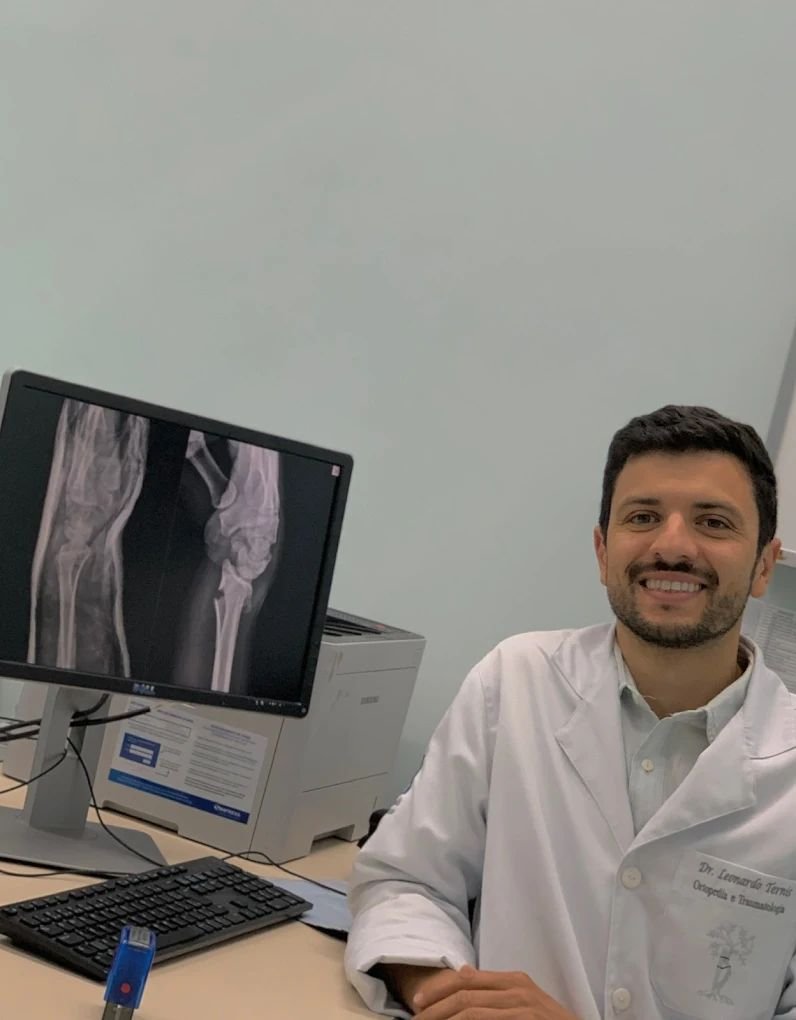Dr. Leonardo Ternis Ferreira