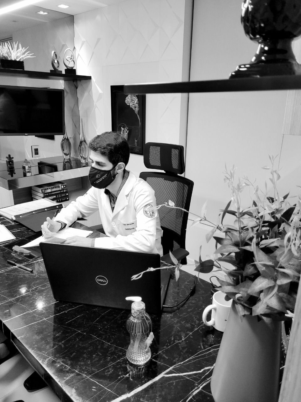 Dr. Caio Marques Fernandes