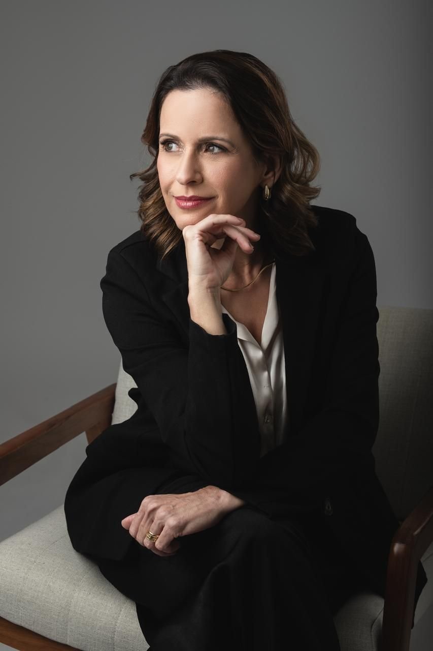 Dra. Ana Carla Machado Gueiros Araujo
