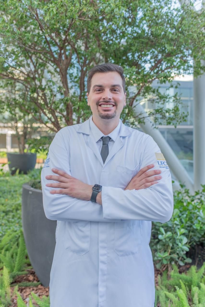 Dr. Lucas Berwanger Simon