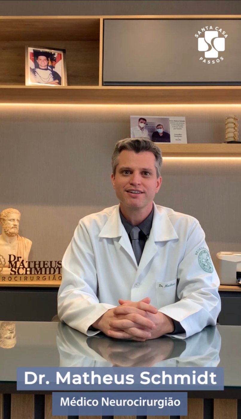 Dr. Matheus Schmidt Soares