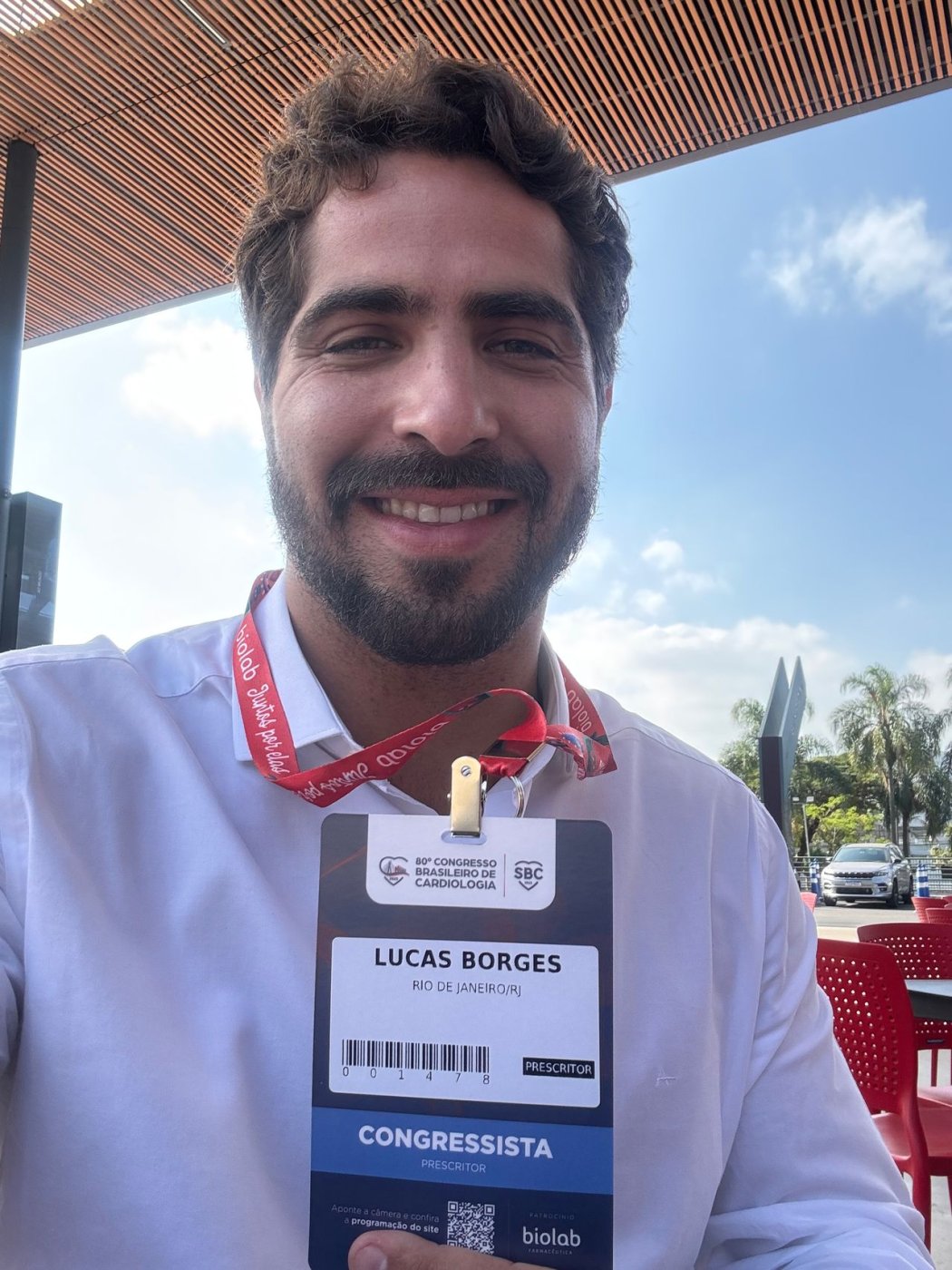 Dr. Lucas Borges