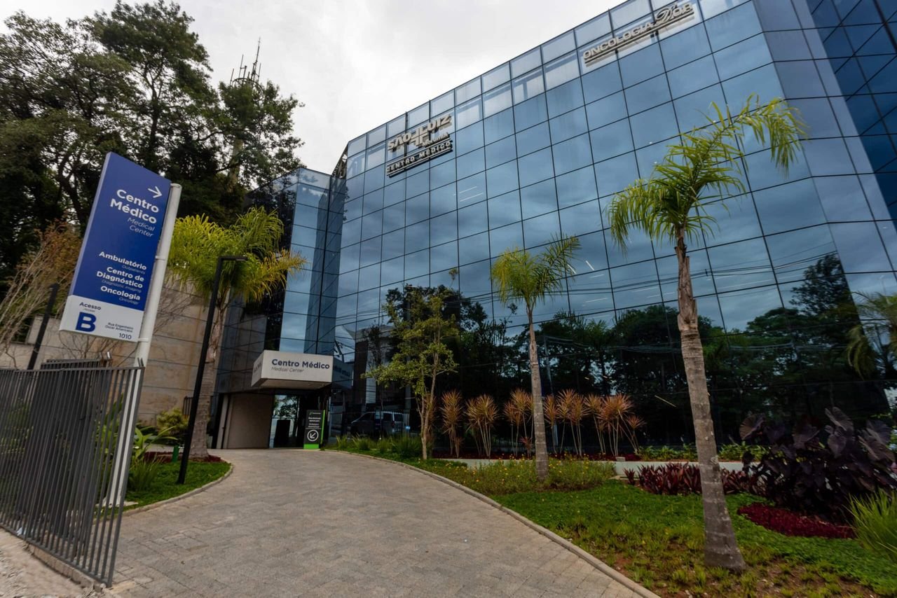 Dr. Matheus Castanheira