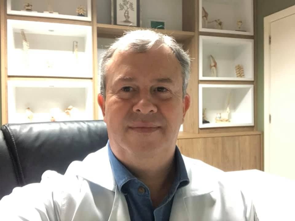 Dr. Claudio Bernardeli Hespanhol