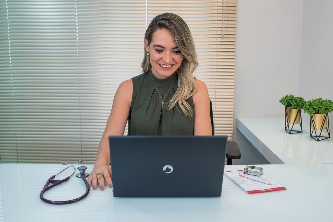 Dra. Juliana Vasconcelos