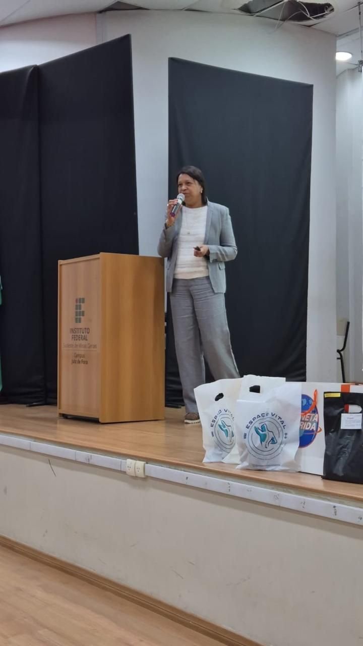 Dra. Regina Celi De Carvalho Costa