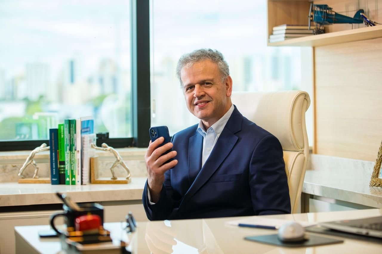 Dr. Helder Polido