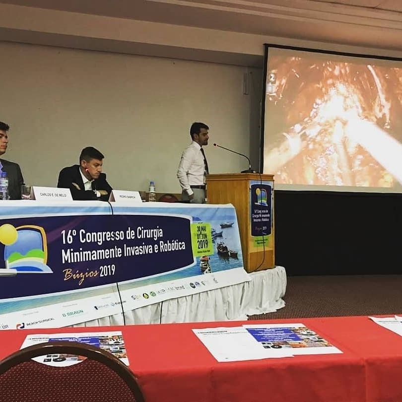 Dr. Gustavo Araújo