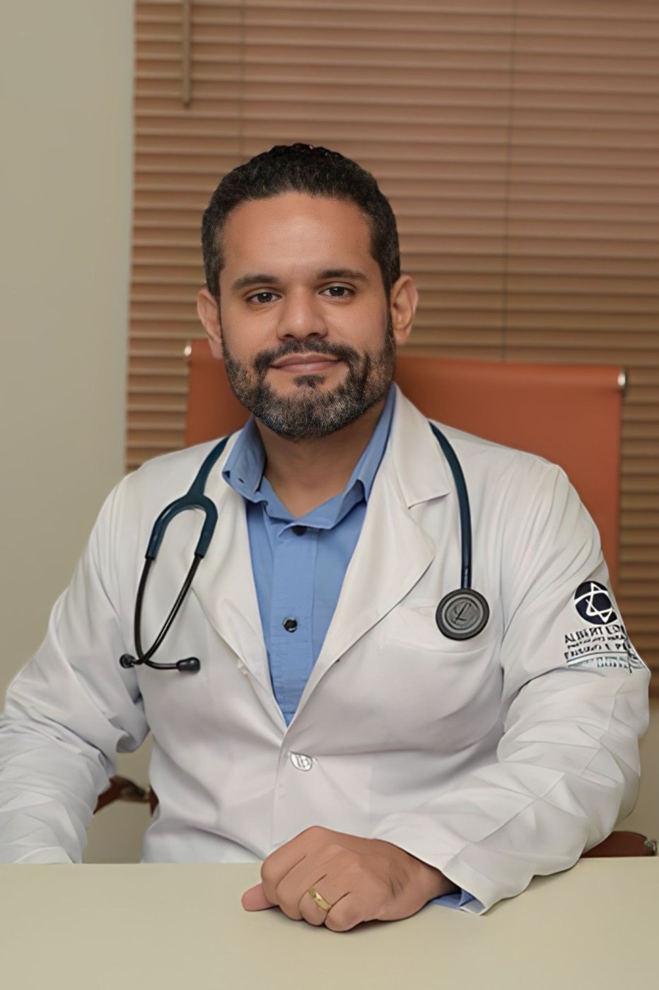 Dr. Carlos Severino