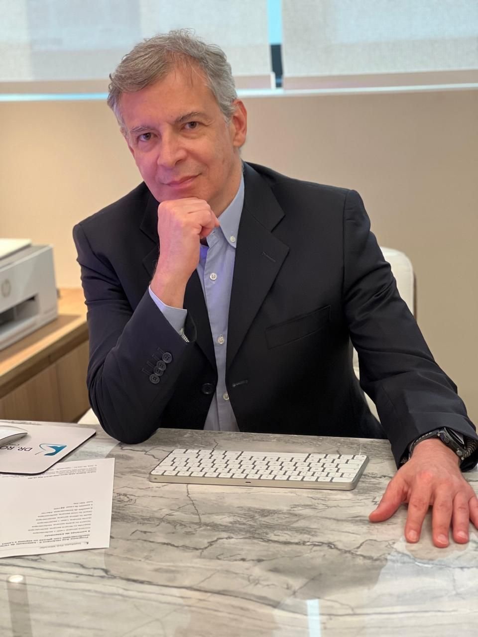 Prof. Rogério Abdo Neser