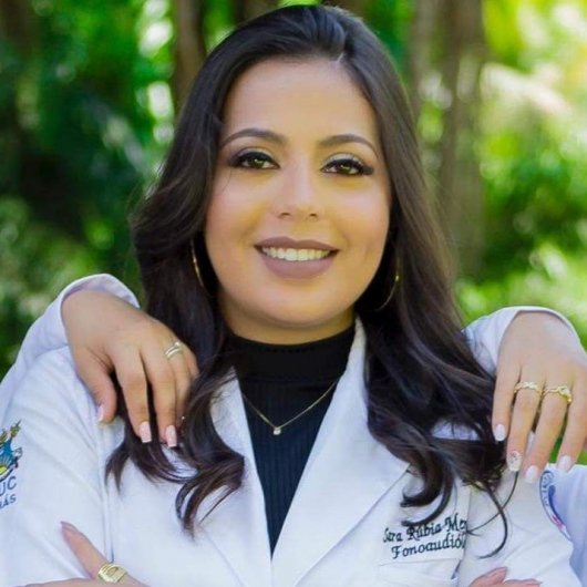 Dra. Sara Rúbia Acosta Gomes Menezes