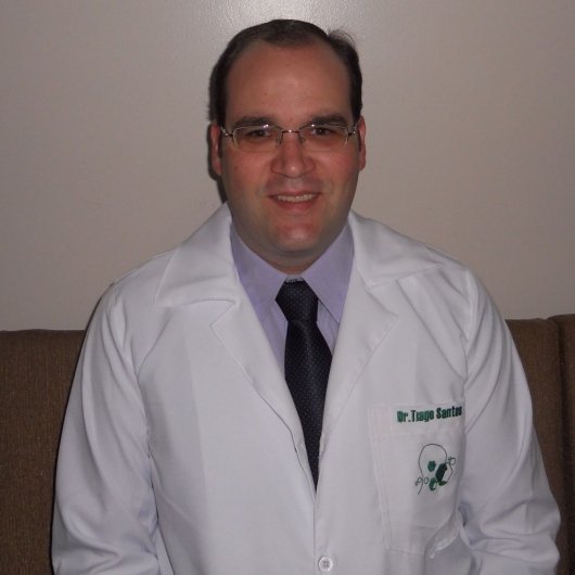 Dr. Tiago Santos