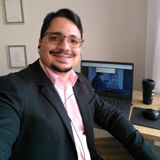 Dr. Daniel C. França