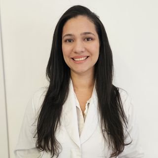 Dra. Juliane Deveras