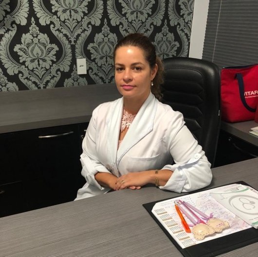 Dra. Flavia Figueredo