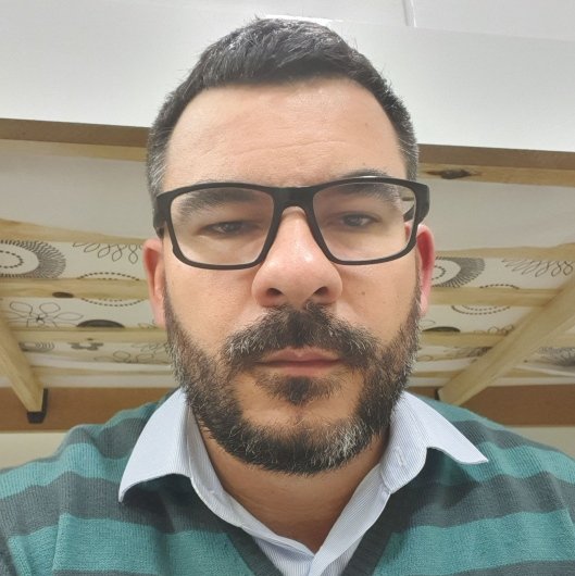 Dr. Amir Goncalves Neto