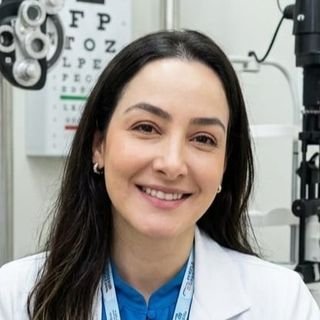 Dra. Julia Cristina Oliveira E Lima .
