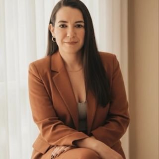 Dra. Luana Porto