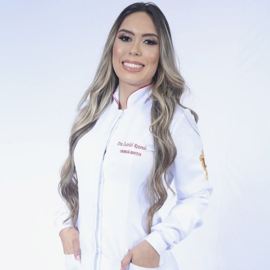 Dra. Scarlet Rezende