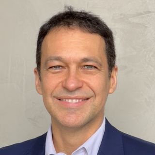 Dr. Marcus Simões Castilho