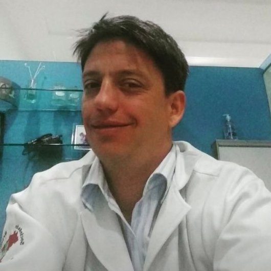 Dr. Fernando Aché