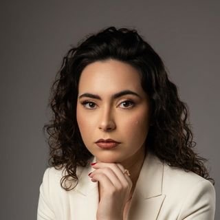 Dra. Aline Cunha