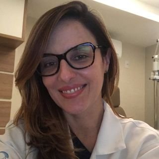 Dra. Adriana Dutra Borges