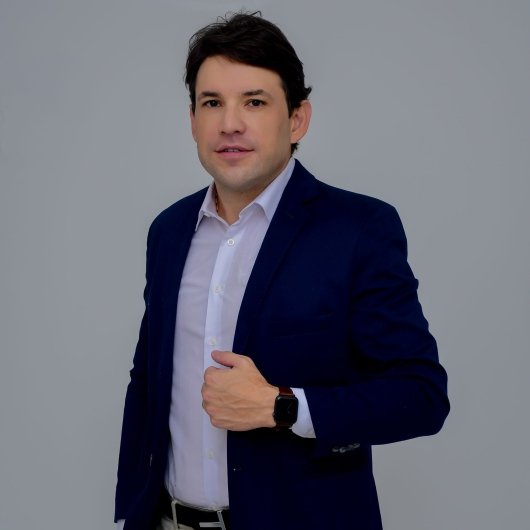 Dr. Wilson Sampaio