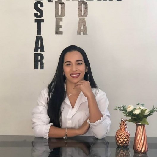 Dra. Alana Cristine Cândido Moreira