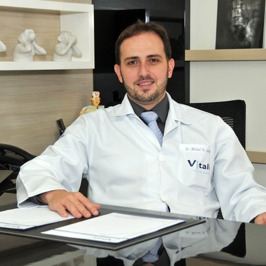 Dr. Michel Castilho