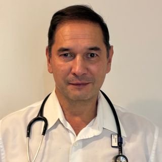 Dr. Eduardo Miyake