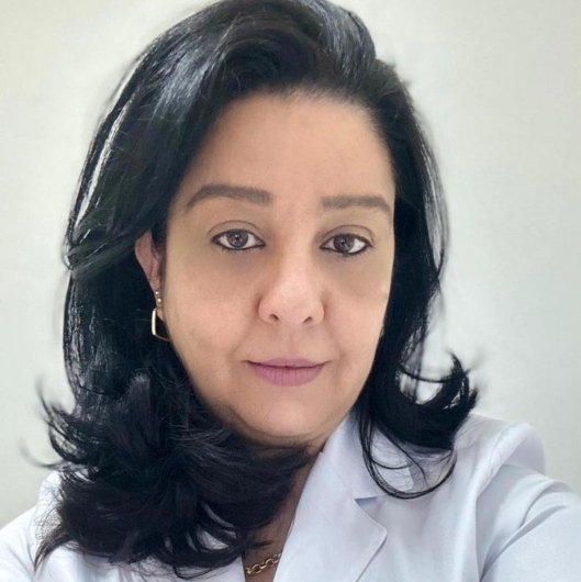 Dra. Vanessa Santana S Barbosa