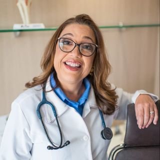 Dra. Daniela Cabral De Sousa