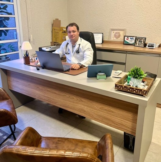 Dr. Lucas Bento S. Isepon