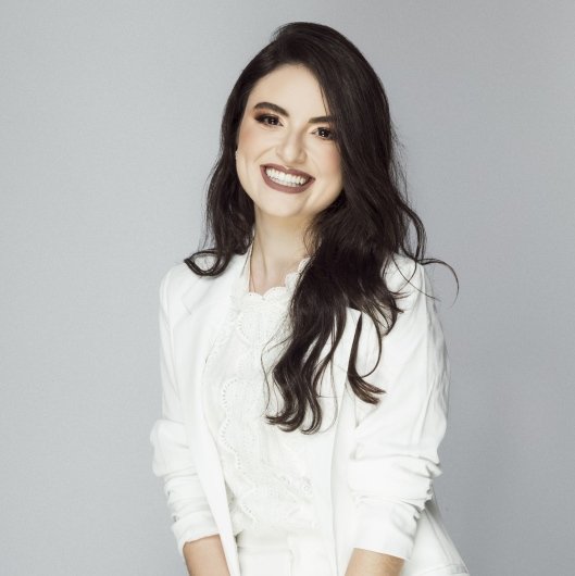Dra. Gabriela Diniz