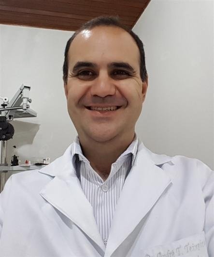 Dr. André Tenório Teixeira