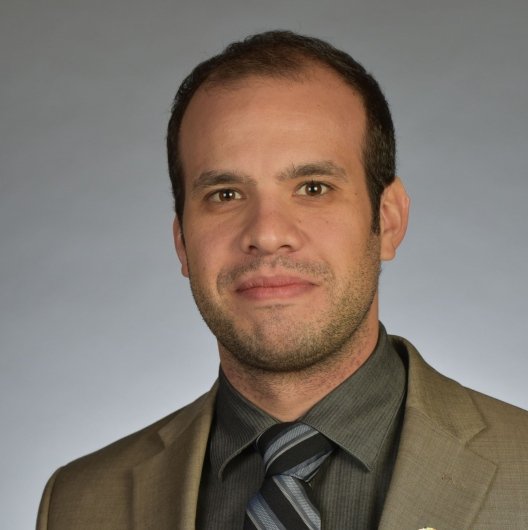 Dr. Gustavo Miranda Leal