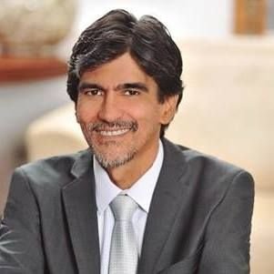 Dr. Marcelo Junqueira