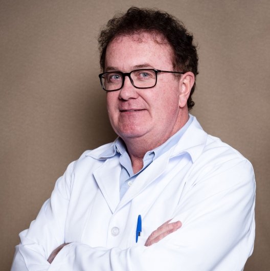 Dr. Douglas Conrado Schmidt
