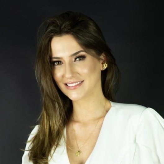 Dra. Maria Eduarda Casa Souza Machado