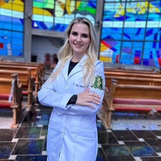 Dra. Mariana da Mata Gomes
