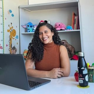 Dra. Thamara Correa Pereira