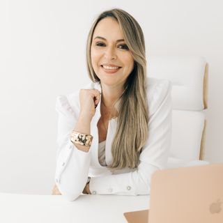 Prof. Fabiana Sanches da mota