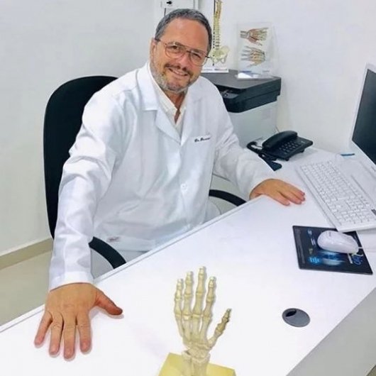 Dr. Ricardo José Vercelli
