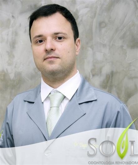 Dr. Tiago Pacheco